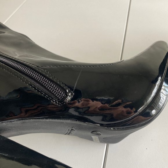 Anne Michelle Womens Glossy Heels Chunky Square Size 6 Ankle Zip Up Black NEW - Picture 8 of 10